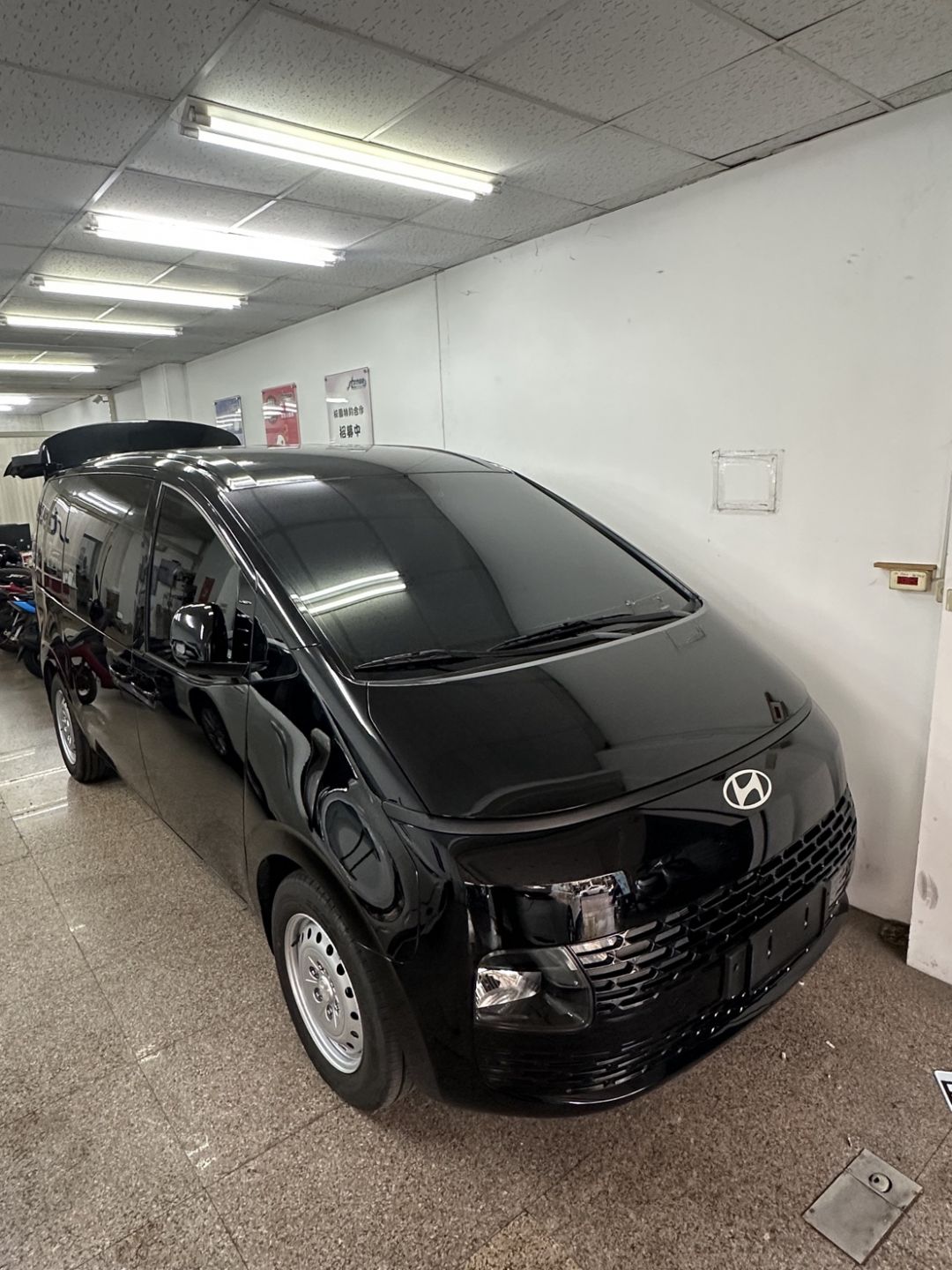 Staria GLD-A  2025全新款式